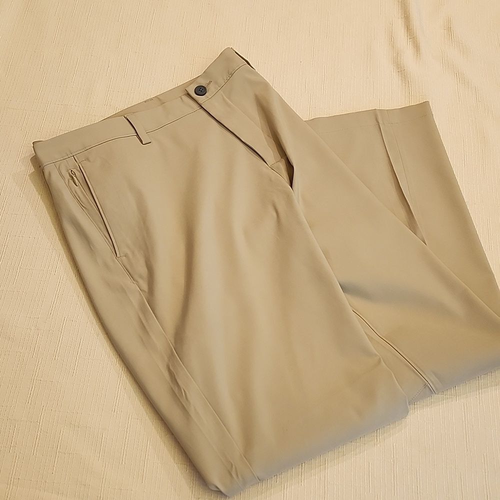 Tommy Bahama Men's Beige Casual Flat Front Pants 36" Waist, 32" Inseam